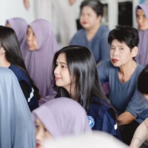 Jennifer Rachel Natasya Instagram - Kegiatan volunteer kemarin di Panti Sosial, bersyukur banget ketemu sama wajah baru, bisa ngobrol, sharing cerita dan belajar dari kehidupan orang lain✨🤍

Kalo aku bikin event volunteer bareng gini pada mau ikut kah?

Cobaa reply yaa! ☺️