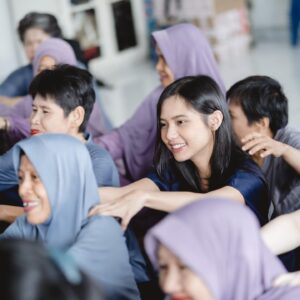 Jennifer Rachel Natasya Instagram - Kegiatan volunteer kemarin di Panti Sosial, bersyukur banget ketemu sama wajah baru, bisa ngobrol, sharing cerita dan belajar dari kehidupan orang lain✨🤍

Kalo aku bikin event volunteer bareng gini pada mau ikut kah?

Cobaa reply yaa! ☺️