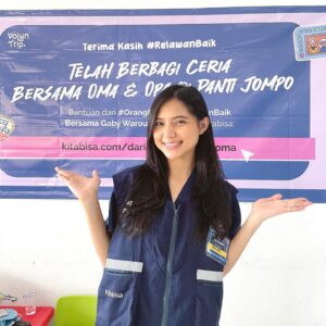 Jennifer Rachel Natasya Instagram - Kegiatan volunteer kemarin di Panti Sosial, bersyukur banget ketemu sama wajah baru, bisa ngobrol, sharing cerita dan belajar dari kehidupan orang lain✨🤍

Kalo aku bikin event volunteer bareng gini pada mau ikut kah?

Cobaa reply yaa! ☺️