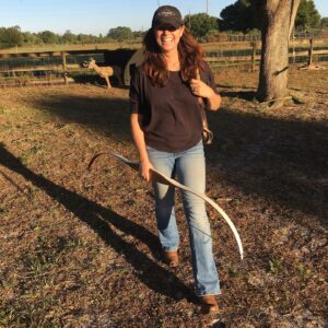 Jennifer Taylor Instagram - Thanks @capt.vince_bini for refinishing Dad's old bow...😊
.
.
.
#family #bowandarrow 
#happythanksgiving
