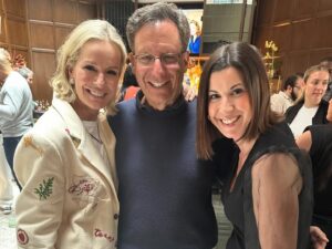 Jennifer Ashton Instagram - GMA3 off-site: I LOVE this squad so much! Four years, over a thousand hours of television, 3 Emmy nominations, and a zillion examples of why our producers/director/editors/graphics/ops’s talent, spirit, heart, excellence, high standards, understanding, kindness and humor is the secret sauce in making the best team in network tv. I love you all ❤️💫❤️💫 (and thanks to my husband for making a cameo😍) #gma3 #workfam