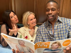 Jennifer Ashton Instagram - GMA3 off-site: I LOVE this squad so much! Four years, over a thousand hours of television, 3 Emmy nominations, and a zillion examples of why our producers/director/editors/graphics/ops’s talent, spirit, heart, excellence, high standards, understanding, kindness and humor is the secret sauce in making the best team in network tv. I love you all ❤️💫❤️💫 (and thanks to my husband for making a cameo😍) #gma3 #workfam