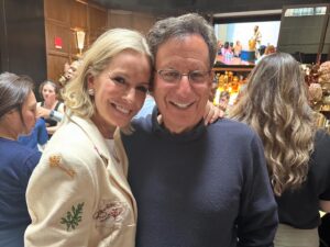 Jennifer Ashton Instagram - GMA3 off-site: I LOVE this squad so much! Four years, over a thousand hours of television, 3 Emmy nominations, and a zillion examples of why our producers/director/editors/graphics/ops’s talent, spirit, heart, excellence, high standards, understanding, kindness and humor is the secret sauce in making the best team in network tv. I love you all ❤️💫❤️💫 (and thanks to my husband for making a cameo😍) #gma3 #workfam