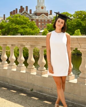 Jennifer Ashton Instagram - Bye Harvard! So proud of Chloe and her roommates for the past three years, Kelsey and Courtney, for everything they achieved and for everything they WILL achieve. Cambridge has been improved by your presence…. NYC better get ready for this trio!🎓🎓🎓