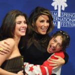 Jennifer Esposito Instagram - No amount of words to describe the love I have for this group. Tireless, endless supportive tenacity, goodness and sheer determination to insist that ALL stories be heard. seen and that they matter!!! I love each and everyone of you here and who show up and show support. I truly am so beyond grateful for the hope you give me that I’m not wrong in believing that audiences STILL very much CRAVE real, human, connection through simple storytelling. I love you @leslieowen_omg @3fttoss @chriscrokos @odessaazion @emily_bader @francomaicas amd all who are not pictured here who came out to support Thanks @steliosavante @thelinzytaylor and the amazing @pamelaadlon for joining us on this magical evening. And again thanks to @tedgibson and @albrightfashionlibrary @patriciablack for the hair and the fancy get up. And a huge thank you to @vwineloungepalmsprings for allowing us to corrupt your establishment