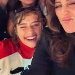 Jennifer Esposito Instagram - No amount of words to describe the love I have for this group. Tireless, endless supportive tenacity, goodness and sheer determination to insist that ALL stories be heard. seen and that they matter!!! I love each and everyone of you here and who show up and show support. I truly am so beyond grateful for the hope you give me that I’m not wrong in believing that audiences STILL very much CRAVE real, human, connection through simple storytelling. I love you @leslieowen_omg @3fttoss @chriscrokos @odessaazion @emily_bader @francomaicas amd all who are not pictured here who came out to support Thanks @steliosavante @thelinzytaylor and the amazing @pamelaadlon for joining us on this magical evening. And again thanks to @tedgibson and @albrightfashionlibrary @patriciablack for the hair and the fancy get up. And a huge thank you to @vwineloungepalmsprings for allowing us to corrupt your establishment