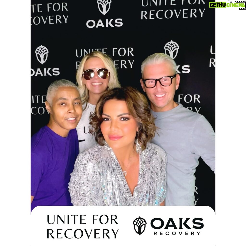 Jennifer Gimenez Instagram - @timryandopeman and I where beyond honored to have just spent this weekend being the key note speaker for #OaksRecovery in South Carolina for their #OaksUniteForRecovery event. What a magical night. It was so great to see so many of our friends come out for this event. We got to attend their commencement on Friday which was on steroids times 💯. To see everybody celebrate their peers Recovery was like no other. Thank you Brian and Kim for EVERYTHING you did for us and everything you do for EVERYONE. Tim also got to meet his biological brother for the first time Tom. You see these are the beautiful gifts of Recovery. The promises do come true. Families do get restored because of us getting sober. I am living proof as well as countless millions of people. Thank you @blaise_mm for doing my hair and make up! @sober_coach #TimJenn #Powercouple #WeAreAForce #DopeToHope #JenniferGimenez #TimRyan #Recovery #Sober #SuperModel #Actress #Actor #Fashion #Movies #RealityShows #TVPersonalities #Writer #ChangeMaker #Influencer #Speaker #Interventionist #Podcast #TheTimAndJennShow #SoberIsSexy