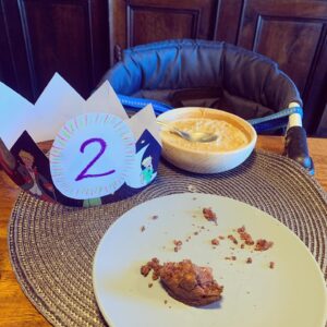 Jennifer Hoffman Instagram - Wij hebben net de 2e verjaardag van onze zoon gevierd, om er vervolgens achter te komen dat hij morgen pas jarig is. 
#goodparentingisanart