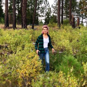Jennifer Landon Instagram - The Woodland Rascal.

I don’t know if any picture has captured my puckish feral essence quite like this one.
.
.
.
.
.
📸 @mellw2lls 

#montana #forest #weareanimals