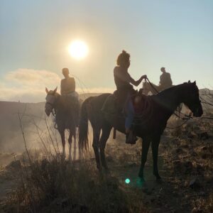 Jennifer Landon Instagram - I recently took a road trip to Valle de Guadalupe and I can’t recommend it enough.  I went for the food and wine, but while I was there I was lucky enough to go riding with @bajabyhorse and had one of the most exciting and memorable rides of my life.  Her horses are phenomenal! 

Sometimes friendships are forged in minutes and such is the case with @martyharriman. 🐎💛🤠

P.S. check out her cap. Turns out she’s the biggest #yellowstone #yellowstonetv  fan south of the border.