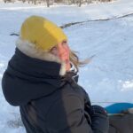 Jennifer Nettles Instagram - “I give you, the ‘Go Big Snow’.” Tune in this week where our acts will be attempting to approach this level of badassery, puns and thrills! @gobigshowtbs @tbsnetwork (@tpain @rosariodawson @americannightmarecody @bertkreischer , come join me on the hill!)