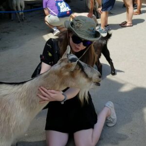 Jenny Nicholson Instagram - Jenny love goat