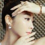 Jenny Cheng Instagram - 💜 很開心能受邀出席Jasmine Galleria時裝秀 這次秀的主題是「多肉植物的繽紛與生命力」 而我化身多肉植物來參加充滿生命力的視覺盛宴 穿著多肉植物為靈感的手工訂製婚紗禮服出席 禮服美到就像童話故事才會出現般的夢幻 Dress @jasmine_galleria_taipei Jewelry @bulgari Makeup @90jollymakeup Hairstyle @wiwi.chang_makeup Photographer @rockykao456 Jasmine Galleria Taipei 手工訂製婚紗禮服 #JASMINEGALLERIA #2024CoutureCollection #Fashion