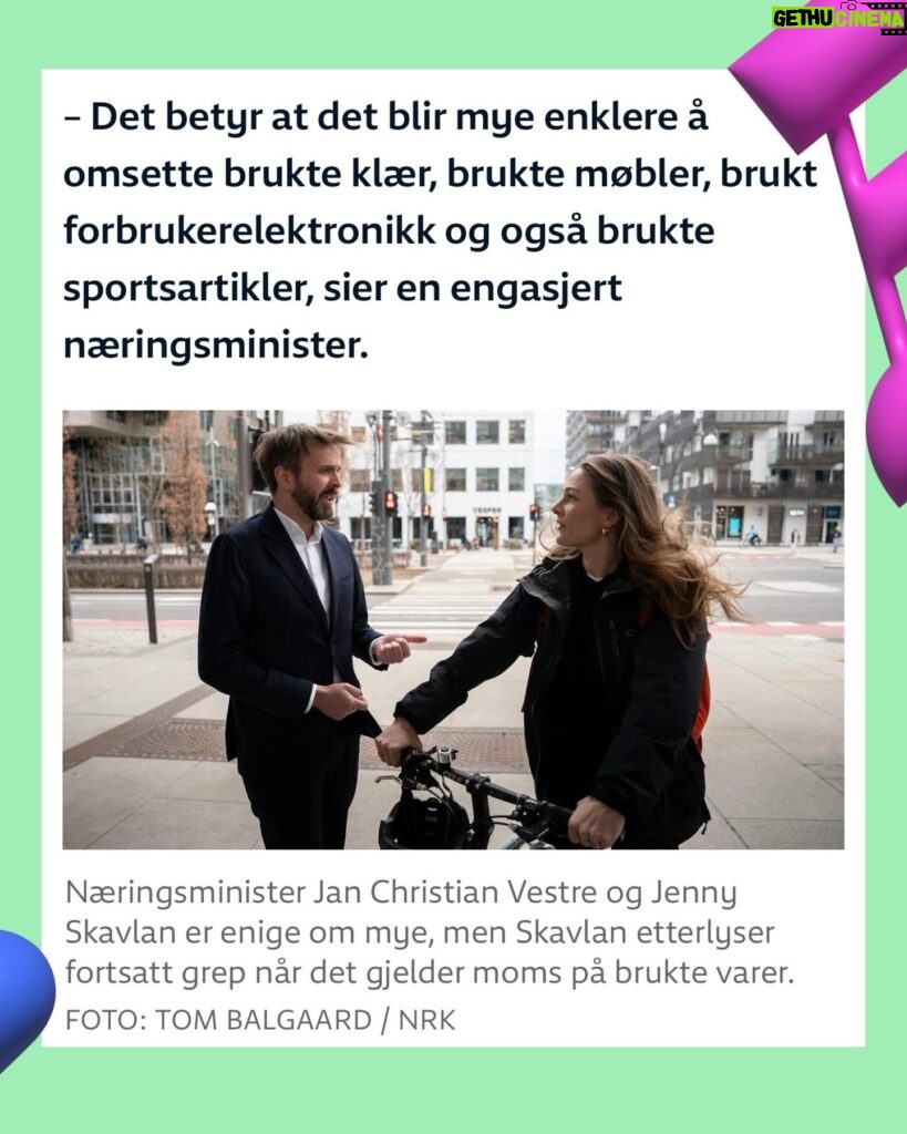 Jenny Skavlan Instagram - (Reklame)♻️ Til høsten åpner Fæbrik butikk i @oslobukta med bla brukte klær og i dag kom det strålende nyheter fra regjeringen: Brukthandelloven skrotes for de fleste varegrupper, deriblant klær, fra 1.juli!!! 🤯 Brukthandelloven gjør det enda mer komplisert å drive bruktbutikk. Man må ha løyve fra politiet, alle varene må fysisk loggføres og ligge på lager i to uker før de kan selges. Høl i huet om man vil stimulere til mer sirkularitet. 💚Vi hadde besøk av næringsministeren @jcvestre i lokalet som skal bli vår butikk og fikk gitt klar beskjed om følgende: ♻️Vi er glade vi slipper Brukthandelloven men etterlyser også miljøavgift på masseproduserte plastklær og at mva på brukte klær og reparasjon må fjernes! Nyproduserte klær blir bare billigere og billigere i takt med at nye Ultra Fast Fashion- aktører som Temu inntar markedet. 💸💸 Bruktklær kan ikke konkurrere med såpass uforsvarlige priser og det at man må legge på 25% på prisen bidrar ikke akkurat til at folk velger brukt fremfor nytt. Noe vi er helt avhengige av! Kom igjen a @trygvevedum og @jcvestre !! 💚♻️Hvis ikke fjerning av mva, HVA DA?! (Utklipp hentet fra NRK.no, lenke til sak i story)