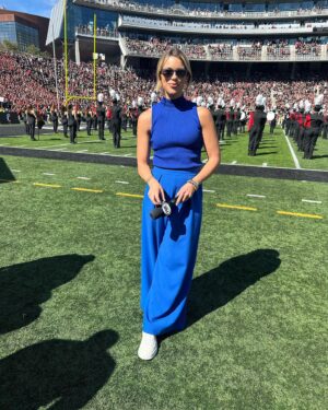 Jenny Taft Instagram - 😎 

@karen_millen