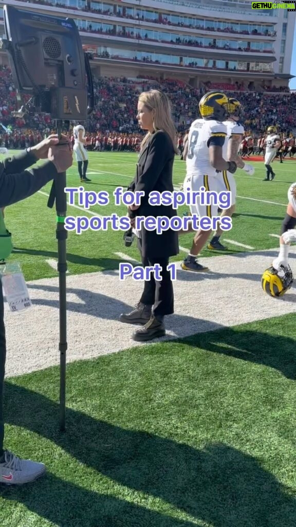 Jenny Taft Instagram - Always talking to myself 🙈 #sportsreporter #college #football #ootd #cfb