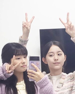 Jeon Chae-eun Instagram - #작은아씨들 인혜 효린 🌟 
#박지후
#전채은
