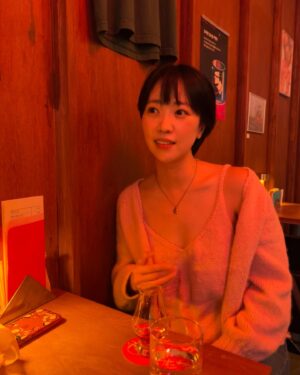 Jeon Hye-jin Instagram - 요런 니트가 갖고 싶어 떠버렸지 모야 🧶