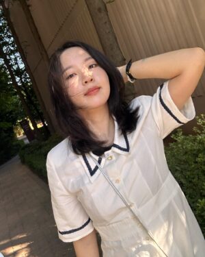 Jeon Ji-yoon Instagram - 나에게 감동한 날.
기록하고 싶었따 
8월에 끝자락에서- 🤍
