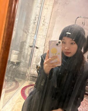 Jeon Ji-yoon Instagram - 첫 방어, 첫 눈, 첫 붕어빵, 첫 방글이네 케익샵..
@tamnna_inn 
🤍