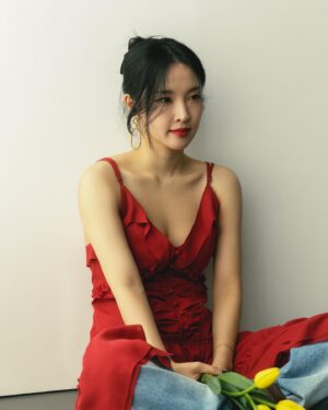 Jeon Ji-yoon Instagram - 레드향🔴