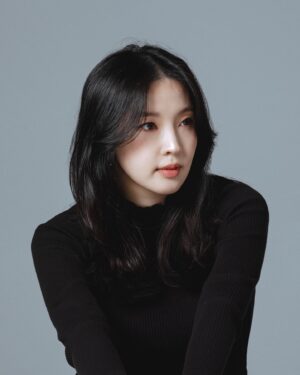 Jeon Ji-yoon Instagram - 23년 프로feel 🖤