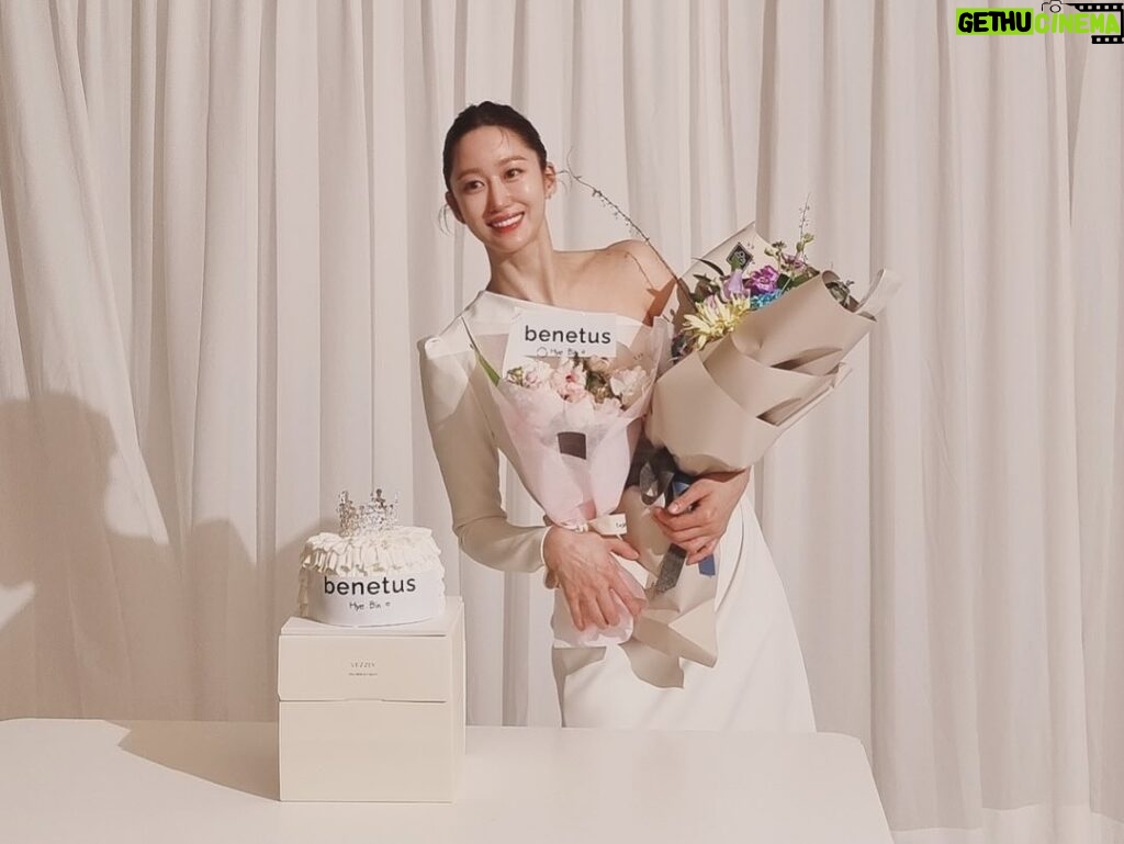 Jeon Hye-bin Instagram - 베네투스🕊️ 열정과 정성으로 빚어낸 멋진 브랜드의 모델이 되어 영광입니다✨ #베네투스