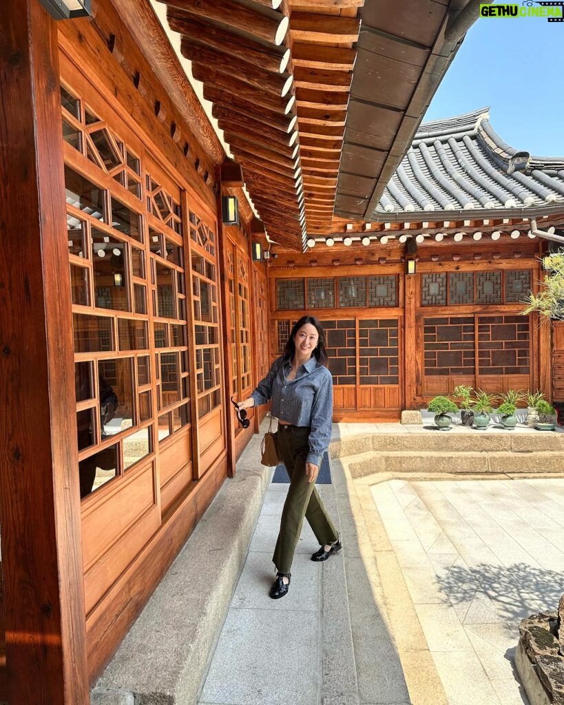 Jeon Hye-bin Instagram - 생일축하해❤️ 인생 최고의 스시먹고 영화관 데이트하고 즐거웠다😘❤️ #생일선물은나야 #날가져 #남친같은여친 #소수헌