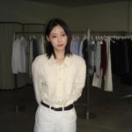Jeon So-nee Instagram - 🧈버터 셔츠를 입은 1등 손님은 불 꺼진 뚜드먼트부터 화사한 햇살 받은 튜드먼트까지 다 보고! 🍊