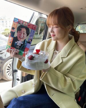 Jeong Da-eun Instagram - 오늘은 구필수는없다 마지막! 
슬기야 만나서 행복했어 안녕!! 🥰