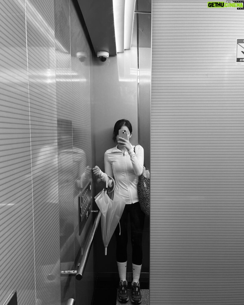 Jeong Da-eun Instagram - 여름 대비, 지난 여름 꺼내보기