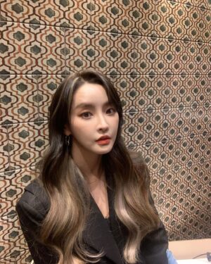 Jeong Yu-mi Instagram - LTNS.😁
#netflix#셀러브리티