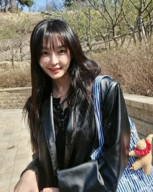 Jeong Yu-mi Instagram - 봄e4.🦋