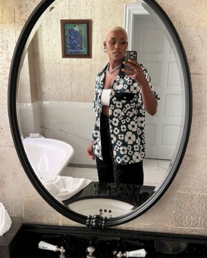 Jerrie Johnson Instagram - Austin… you owe me NOTHING! 

@germanee_g these were the perfect looks as always (sooo many compliments about how stylish I am 😏) 

@atxfestival with @universaltv was a success- I held it down for the @harlemonprime sQUAD, serving Token Black Gay Nonbinary all weekend 😎 

I adopted some lesbians @caitlinstasey and @ezbian and to be clear we did NOT see 10million bats 😒 but we did get a front row seat to the Full Moon who HATES getting her picture taken 🤦🏽‍♀️ and I do have a swollen neck from laughing so fucking hard!

Thank you to @thepodco for the best party to end my festival experience, if I said anything offensive to anyone- I meant it 😂  @thechristycarlsonromano please send me that playlist gurrlll (or agree to DJ my future housewarming party in Austin 😅😂) 

P.S. Currently looking for a professional Row team because I am Fucking RIPPED after  6  miles of Kayaking for two hours in the beaming Texas sun 💪🏾

#ATX #ATXfestival #AustinTexas #HarlemOnPrime #UniversalTV #ICameOUT #AsThatBITCH 😊