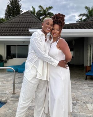 Jerrie Johnson Instagram - Swipe for a Big announcement 📢 

Special thanks to @spiritzexpression @drkarrendunkley @i_am__moses @_hospitalityexpert_ For making this trip to Jamaica EXTRA SPECIAL 🤍 And to all my friends who 🤫

#jamiaca #Travel #PrivateVillasAndChampagne