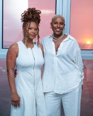 Jerrie Johnson Instagram - Swipe for a Big announcement 📢 

Special thanks to @spiritzexpression @drkarrendunkley @i_am__moses @_hospitalityexpert_ For making this trip to Jamaica EXTRA SPECIAL 🤍 And to all my friends who 🤫

#jamiaca #Travel #PrivateVillasAndChampagne