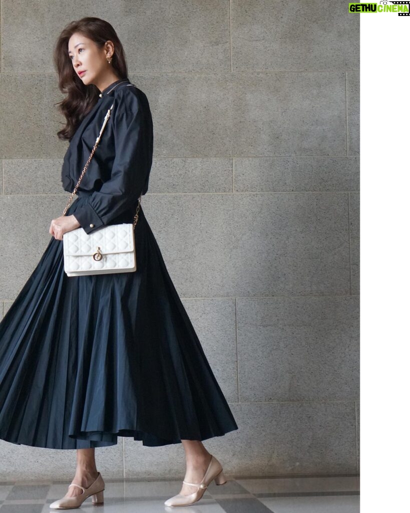 Jesseca Liu Instagram - Embrace elegance and allure with Miss Dior. @Dior #DiorCruise