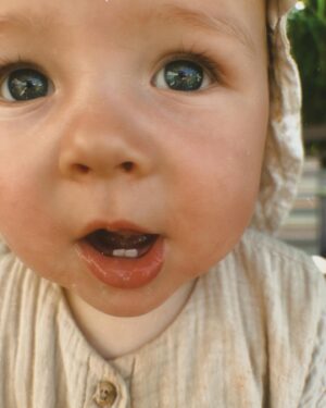 Jessica Brown Findlay Instagram - 🌞👶👶🩵