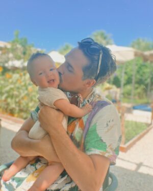 Jessica Brown Findlay Instagram - 🌞👶👶🩵