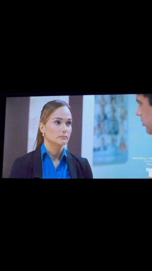 Jessica Cerezo Instagram - Les presento a #sara en @vuelveamitvnovela @telemundo @delacampa @andresebastianglz @telemundoseries #alaire #telemundo #acting #lovethis #blessed @mvp_talent #managment #top #talent