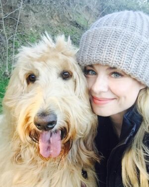 Jessica Collins Instagram - Today is one year since you went over the Rainbow Bridge. We miss you everyday my little one. ❤️🐾 #ILoveLucy 
And for all of you beautiful people who have sent me prayers and love over the past year about my Lucy- I’ve read every single one of your comments. And it has helped me enormously through this most difficult loss. I think whenever we use this platform in this way- to help each other- we use it at its best. Thank you for all your kindness. ❤️