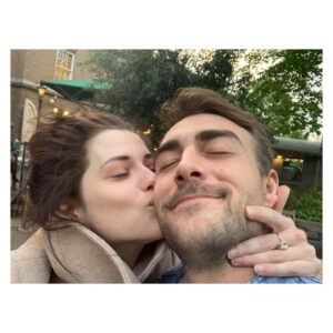 Jessica De Gouw Instagram - This post is titled ‘Birthday girl: A Very Brief History of My Year in Smooches’ ❤️ Best year yet. Hands. Down.