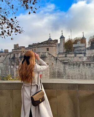 Jessica Gagen Instagram - Winter mornings in the capital ❄️🍂