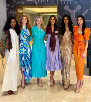 Jessica Gagen Instagram - 🇿🇦 🏴󠁧󠁢󠁥󠁮󠁧󠁿 🇦🇺 🇺🇸 🇮🇳 🇪🇸 

Touchdown for a fun few days in Nagpur with @missworld! Today we visited a volunteer organisation to learn about the great work they do and to share our own 🫶🏼

My dress is by @kevanjonfashion 🤍

#nagpur #missworld #missengland #engineer #stem #nagpur #worldgirls #india #aerospaceengineer #aerospace #tadobatiger
