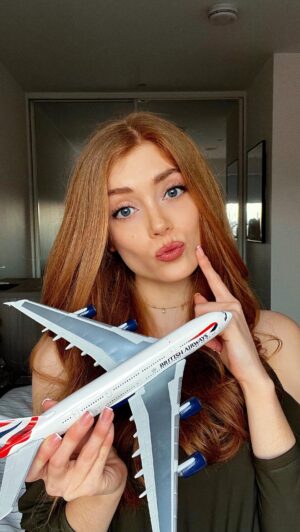 Jessica Gagen Instagram - How do we measure that? 🧐

#stem #aerospace #aeroeng #avgeek #spacegeek #science #tech #engineering #maths #aviation #aerospaceengineer #facts #missengland #missuk #misseurope #redhead