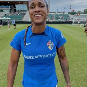 Jessica McDonald Instagram - “My fiancé and I are house hunting so it would be a nice house down payment” - Jessica McDonald 🏆💰

@thenccourage star said she would use her split of the $1 MILLION grand prize to buy a home. They’ll compete in the title game tomorrow night!