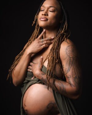 Jessica McDonald Instagram - Who would’ve thought…..?
That going through pregnancy alone would honestly be a different kind of beast,
That sacrificing your body for a 2nd time makes you even more resilient and powerful, to say the least

Who would’ve thought……?
That your life’s path NEVER goes as planned,
That path sometimes doesn’t even have a lending hand

Who would’ve thought…….?
That your unconditional love for one little human seemed like enough
But that love is splitting into two which is making you so damn tough

Who would’ve thought……?
That you couldn’t be any more proud of yourself than you already have been,
That this would just be another dream come true that took a little spin

Who would’ve thought……..?
This is a challenge you’re more than willing to take on since you’ve been there, done that because of the man up above,
That this mama would be so damn anxious to meet you, little walnut, and I can’t wait to shower you with so much love

Yeah, who would’ve thought? 
♥️

📸: @marthafelixphotography