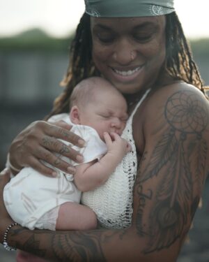 Jessica McDonald Instagram - Today, 12/6/2023 was your original due date. I couldn’t wait to see if you were a boy or a girl. Anticipating what you would even look like. Here you are, just as sweet as can be. Mommy loves you, Paczki 💙 my island beach boy. 

📸: @vandiangga
