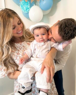 Jessica Tyler Instagram - An incredibly special day celebrating our son, Anthony 🩵 Not too long ago I was at this same church praying for a miracle, and today, we baptized you there 🙏🏼🕊️ Thank you God for this eternal blessing. He really knew what He was doing with you, my boy 🥹 Forever grateful for our little miracle ✨

Jeremiah 29:11 
“For I know the plans I have for you. They are plans for good and not for disaster, to give you a future and a hope.”