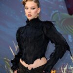 Jessica Alexander Instagram - Divine black swan inspiration for the hometown premiere 🖤 wearing @dilarafindikoglu @cartier ~ What a totally unforgettable night and wow London showed OUT for this amazing film ! @justinplz I adore the way you bring visions to life. @brookelturnbull & @issacvpoleon you made me feel so bad and beautiful !